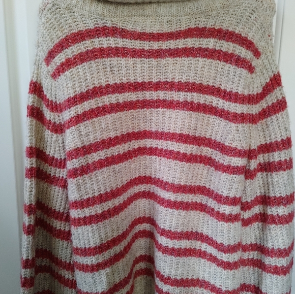 Wearing Your ❤️ On Your Sleeve Chunky Knit Turtleneck Sweater ~ L - Picture 9 of 11